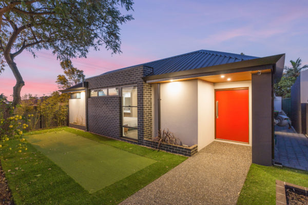 PRINT 88 Essex Street Wembley 38