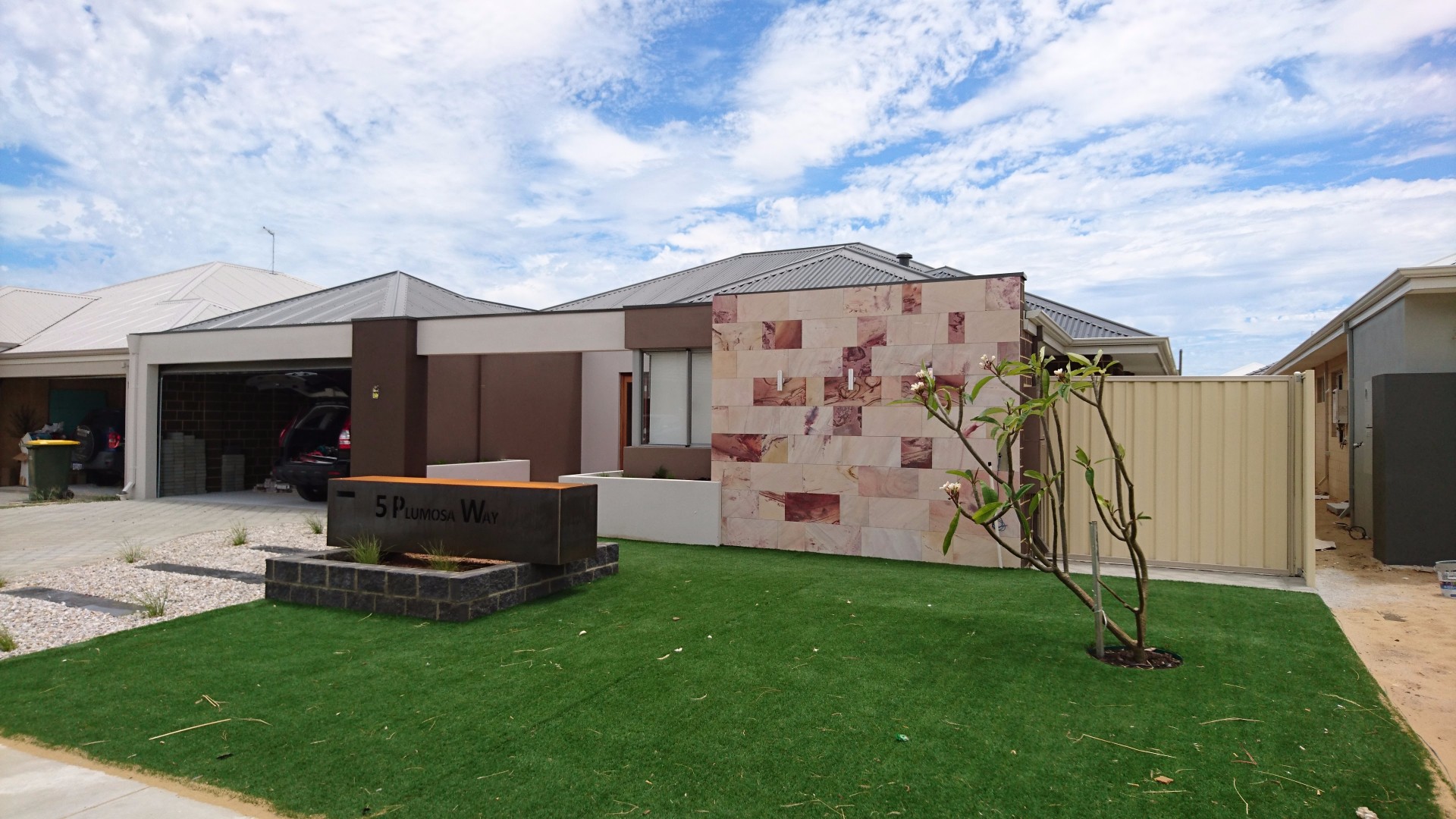 Wattle Grove Rubix Homes